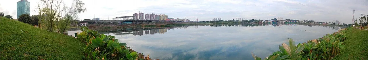 Foto arsip Waduk Ria Rio; diunggah ke Wikimedia Commons pada Januari 2014.